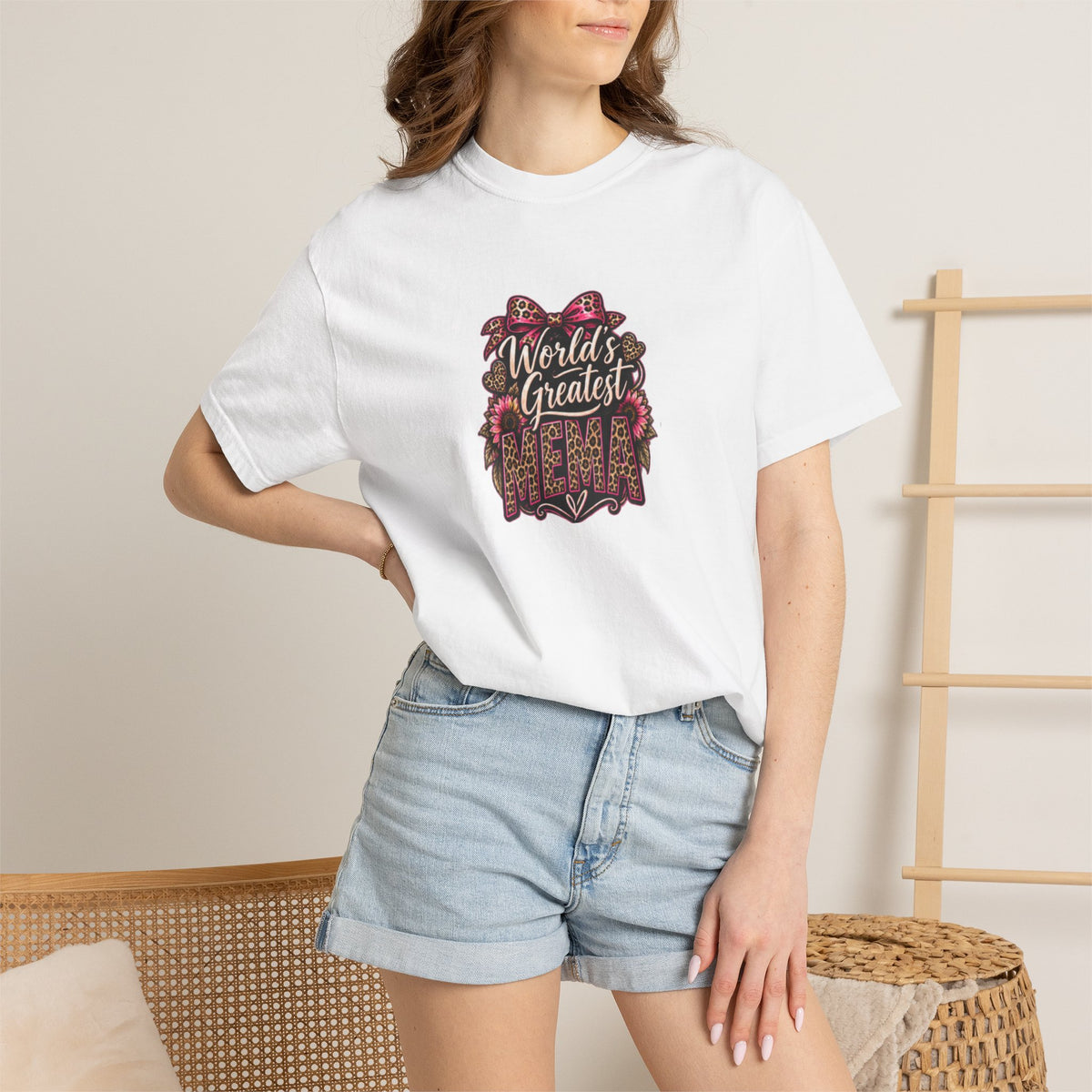 T-Shirt — "World's Greatest Mama" Floral Graphic Tee