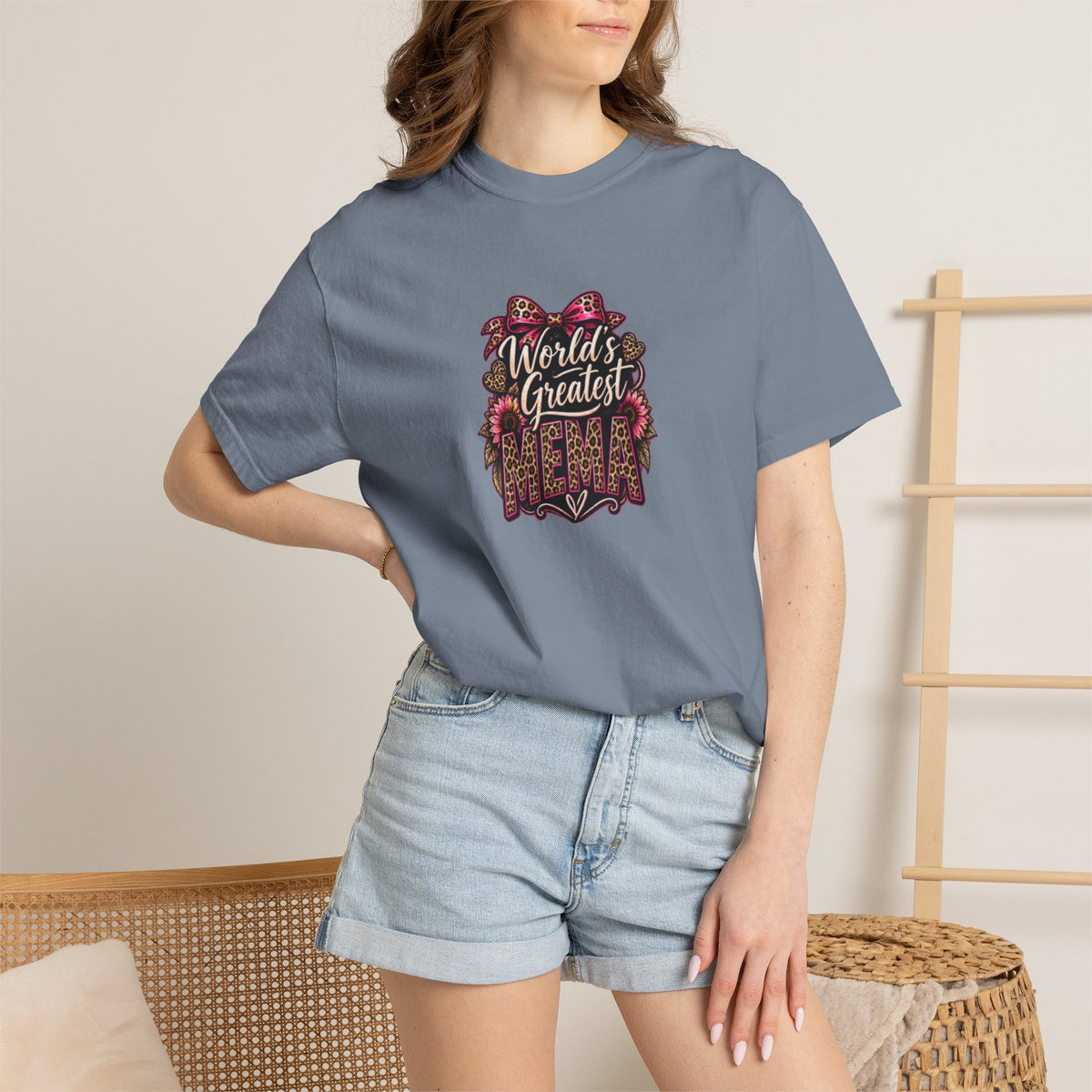 T-Shirt — "World's Greatest Mama" Floral Graphic Tee
