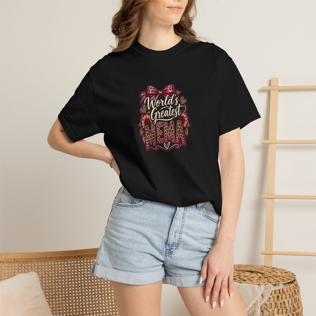 T-Shirt — "World's Greatest Mama" Floral Graphic Tee